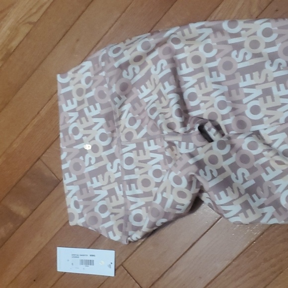 NWT SPIRITUAL GANGSTER HI RISE LOVE SPELL OUT EVERYWHERE LEGGINGS ECO JERSEY - Picture 6 of 8